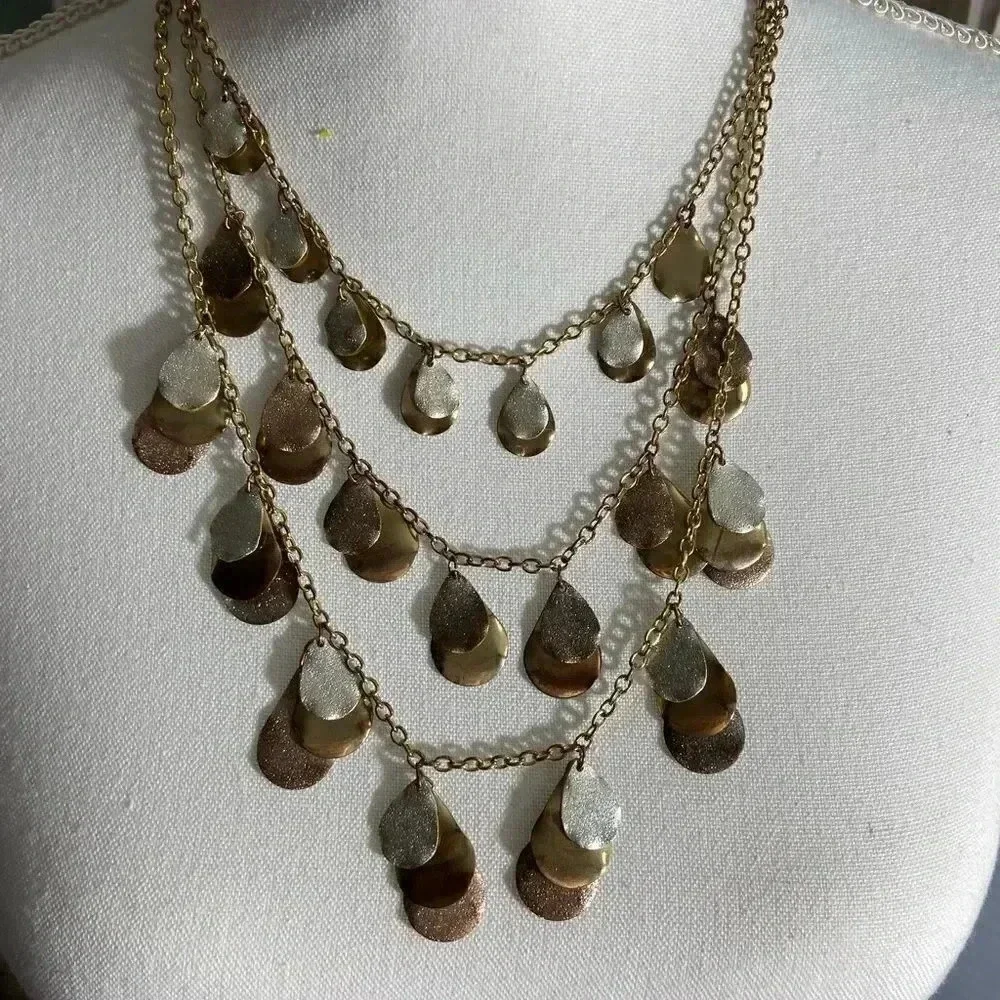 Stunning tri-tone three tiered necklace - Picture 1 of 5